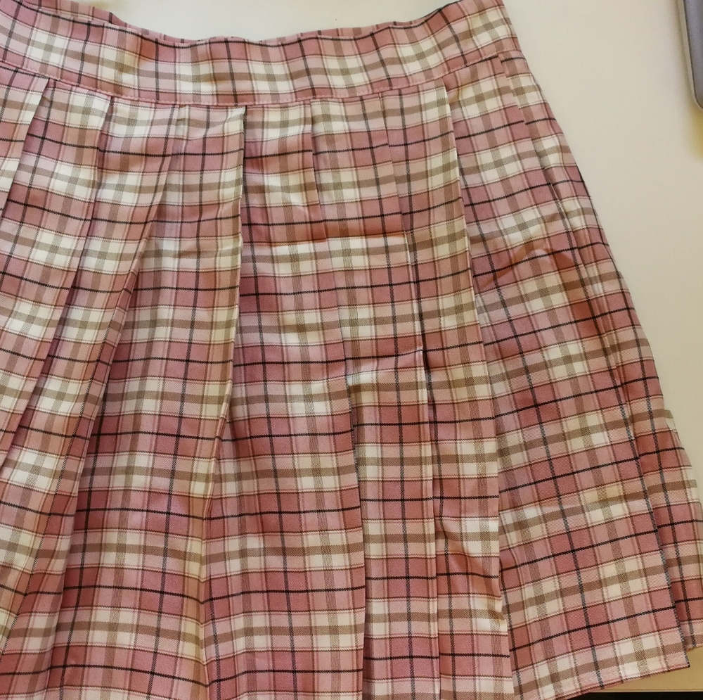Pink plaid mini skirt